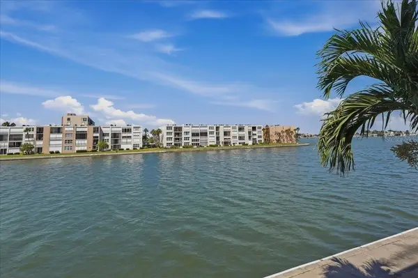 7540 BAY ISLAND DR S #253, South Pasadena, FL 33707