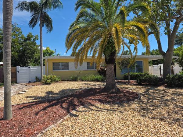 6235 COLUMBIA DR, Bradenton, FL 34207