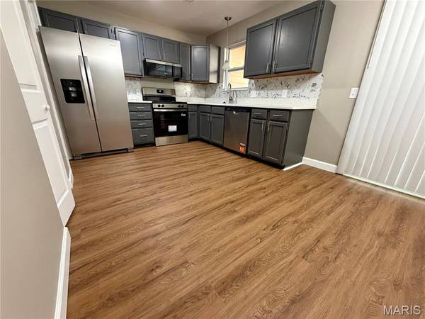 262 Carmel Woods DR, Ellisville, MO 63021