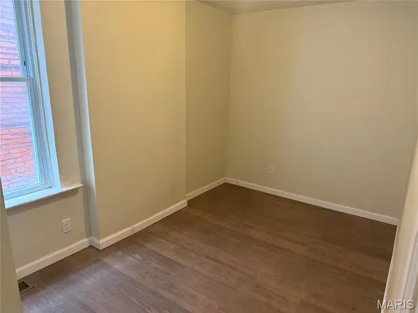 5735 Page BLVD, St Louis, MO 63112