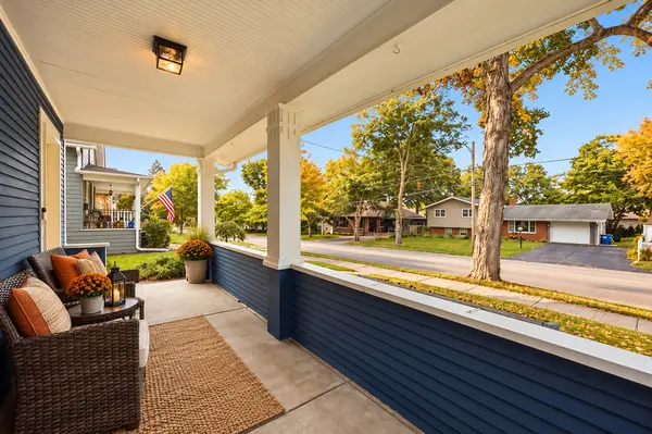 602 S 5th AVE, St. Charles, IL 60174