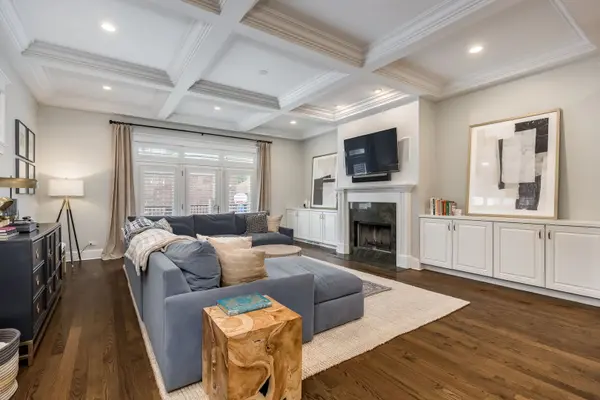 3416 N Leavitt ST, Chicago, IL 60618