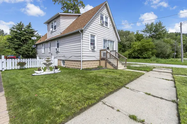 528 E 156th ST, Harvey, IL 60426