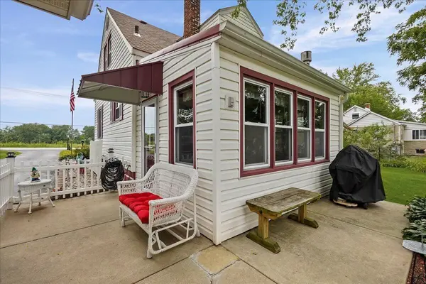 7725 Colorado ST, Hobart, IN 46410