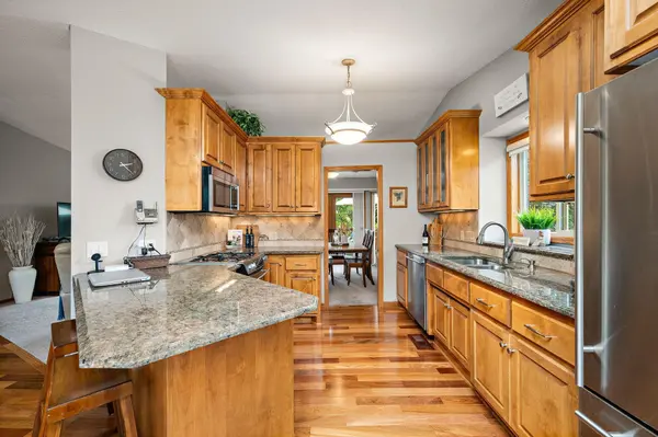 9303 Washburn AVE N, Brooklyn Park, MN 55444