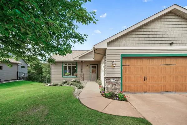 525 Devin LN, River Falls, WI 54022