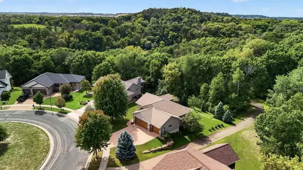 525 Devin LN, River Falls, WI 54022