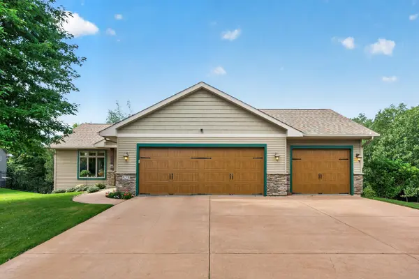 525 Devin LN, River Falls, WI 54022