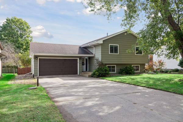 6364 Crosby AVE, Inver Grove Heights, MN 55076