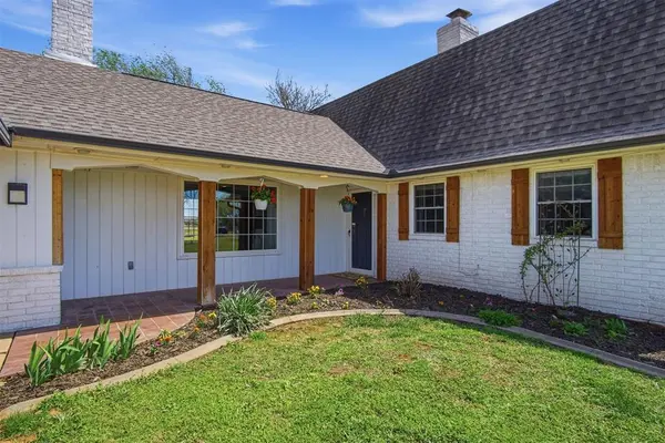 7216 Ethan LN, Tuttle, OK 73089