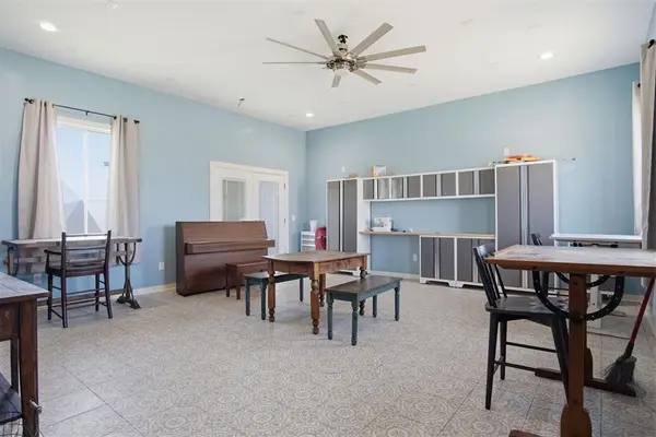 7216 Ethan LN, Tuttle, OK 73089