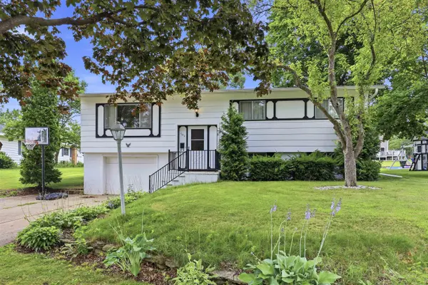 1610 WYMAN ST,  New London,  WI 54961