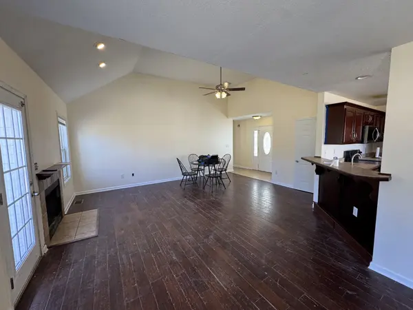 1420 Mutual Dr, Clarksville, TN 37042