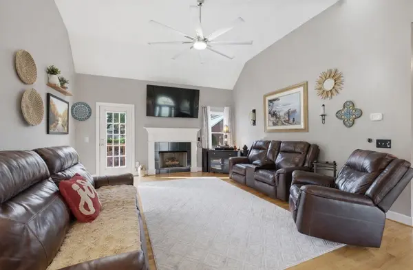 1514 Brookstone Cir, Mount Juliet, TN 37122