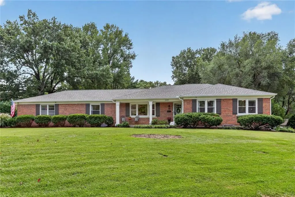 4229 W 98th ST, Overland Park, KS 66207