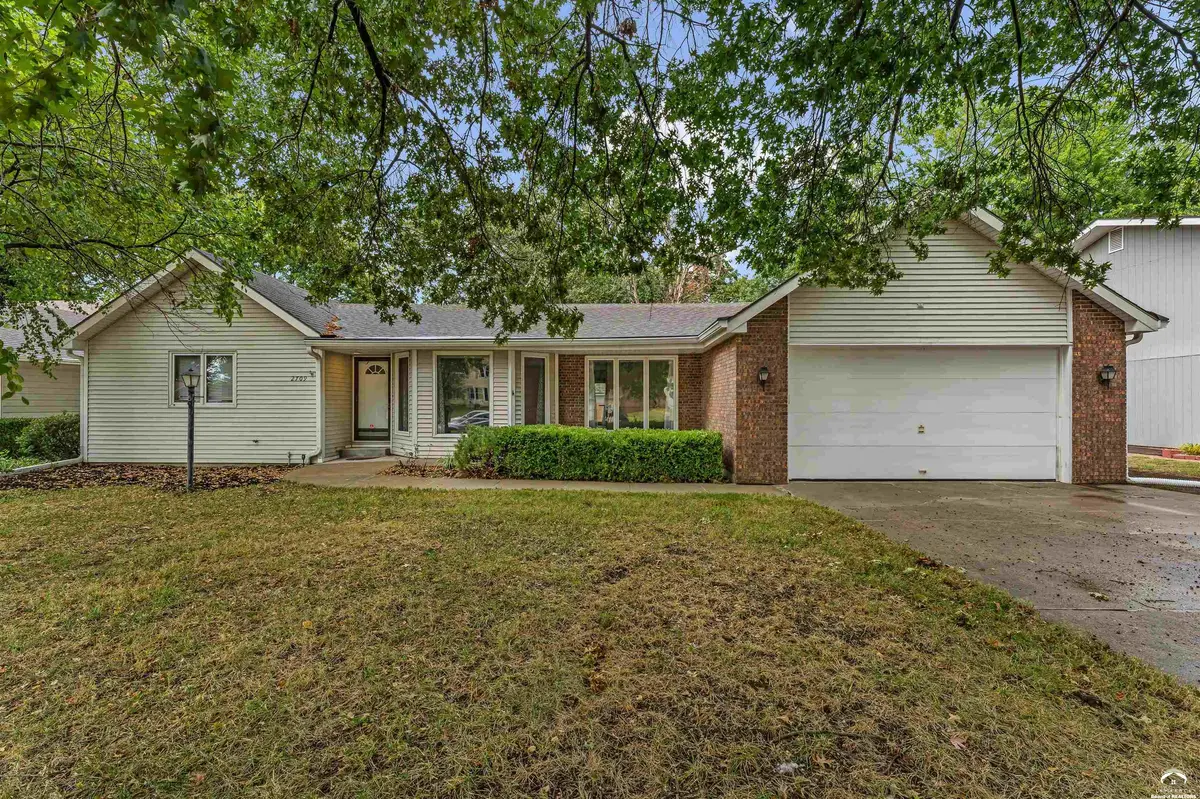 2709 Lawrence AVE, Lawrence, KS 66047