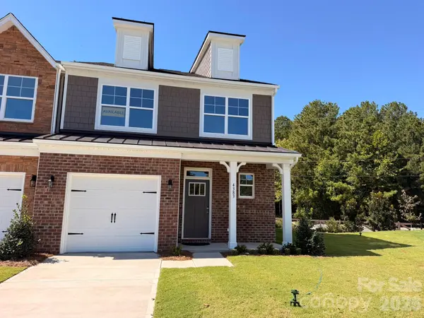 4383 Black CT, Harrisburg, NC 28075