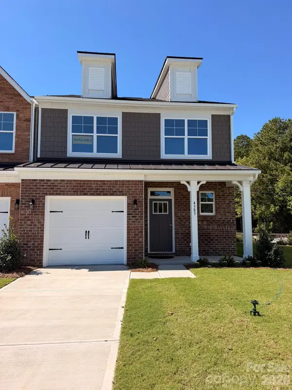 4383 Black CT, Harrisburg, NC 28075