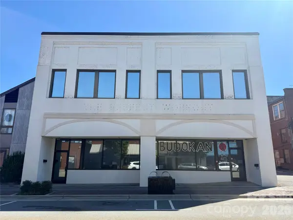 109 N Main AVE, Newton, NC 28658