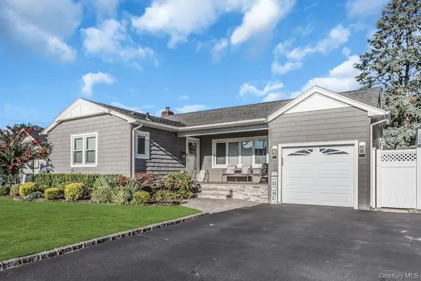 782 Norman DR, North Bellmore, NY 11710