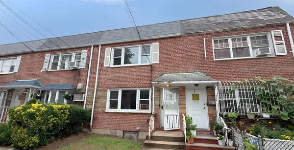 97-49 91st ST, Ozone Park, NY 11416