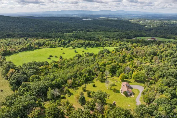915 Palmer Road EXT, Claverack, NY 12521