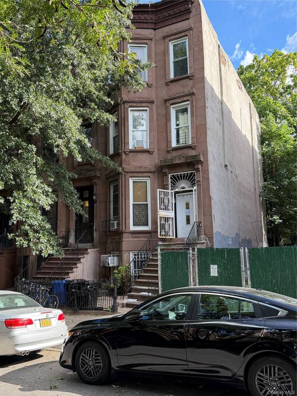 900A Greene AVE, Brooklyn, NY 11221
