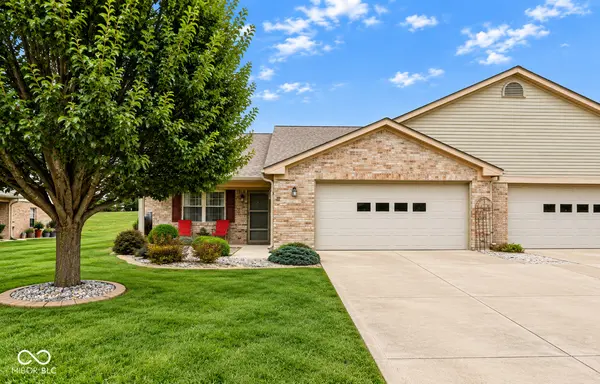 94 W Wind Chime CIR, Greenwood, IN 46143