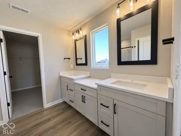 6234 Rippling Rock DR, Plainfield, IN 46168