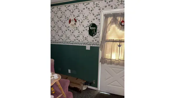 705 North, Attica, IN 47918