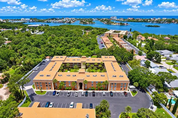 12760 INDIAN ROCKS RD #553, Largo, FL 33774