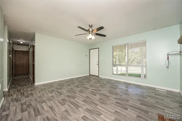 3524 Scenic Circle DR, St Louis, MO 63129