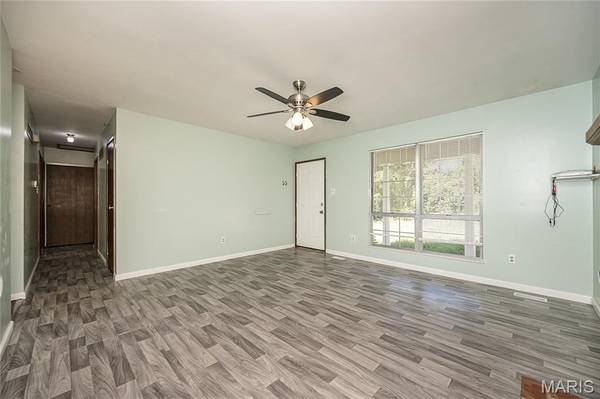 3524 Scenic Circle DR, St Louis, MO 63129