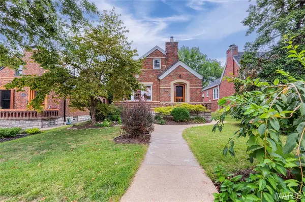 6743 Devonshire AVE, St Louis, MO 63109