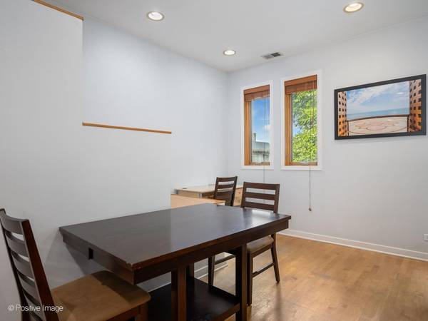 3417 N Bosworth ST #2, Chicago, IL 60657