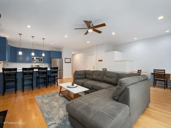 3417 N Bosworth ST #2, Chicago, IL 60657