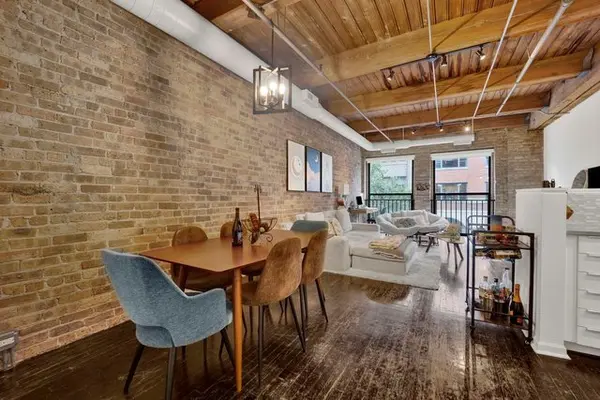 225 W Huron ST #211, Chicago, IL 60654