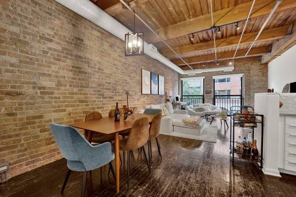 225 W Huron ST #211, Chicago, IL 60654