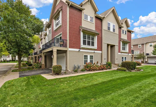 3580 Hazel TRL #D, Woodbury, MN 55129