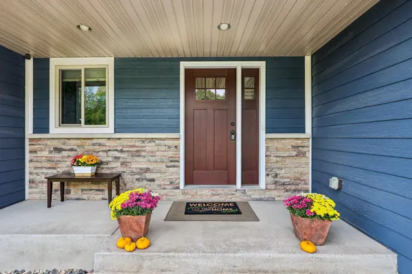 23 Hilltop RD, Houlton, WI 54082
