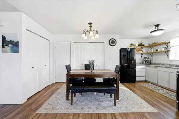 762 S 2Nd Ave, Connell, WA 99326