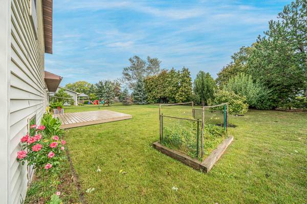 2824 SULLIVAN AVE, Kaukauna, WI 54911