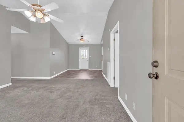 809 Stableford Rd, Oak Grove, KY 42262