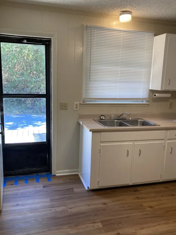 1006 Center Point Rd #Unit A, Hendersonville, TN 37075