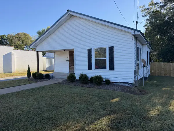 306 Jackson Ave, Lawrenceburg, TN 38464