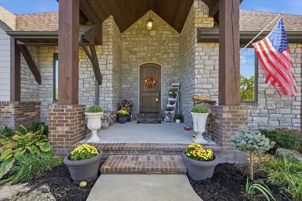 136 Arabian WAY, Saddlebrooke, MO 65630