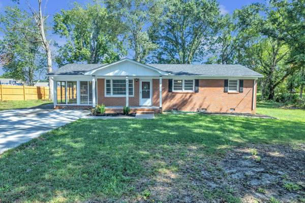 903 Brushy creek RD, Taylors, SC 29687-4121