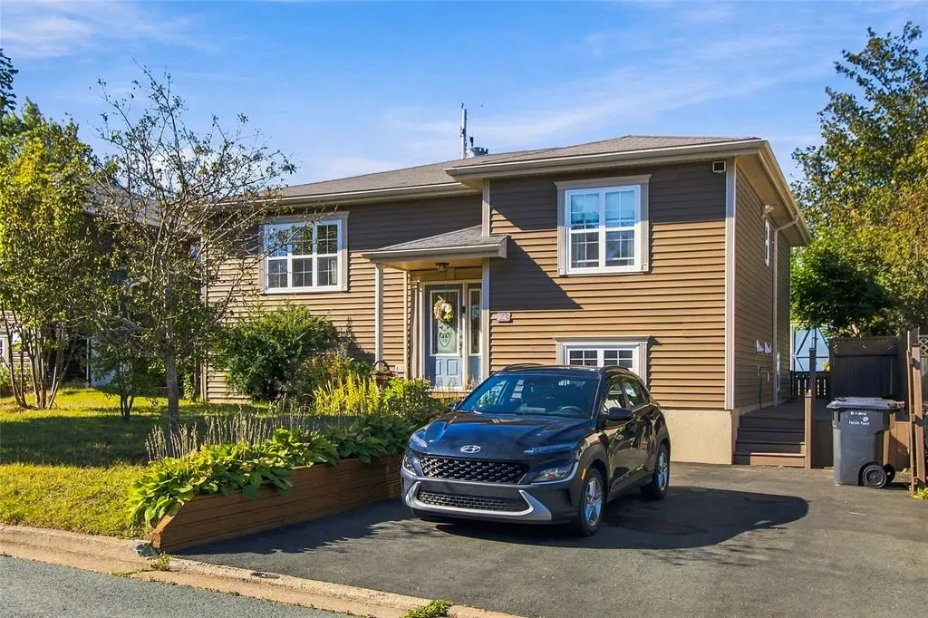 23 Davis Place, Mount Pearl, NL A1N 3W8