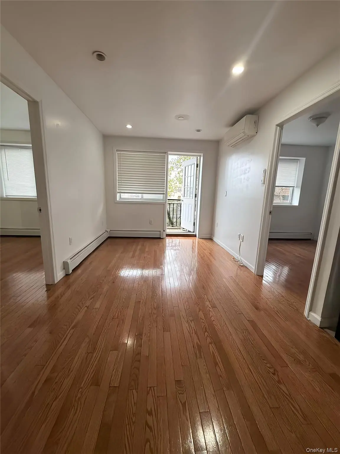 6475 Austin ST #4C, Rego Park, NY 11374