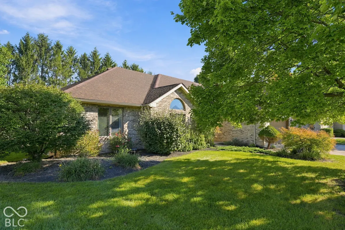 5600 W Sun Point DR, Muncie, IN 47304